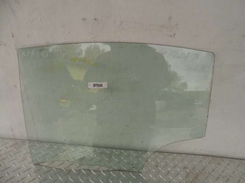 Изображение товара 125609 - 00125609 steklo dveri zadnej levoj Dodge Caravan