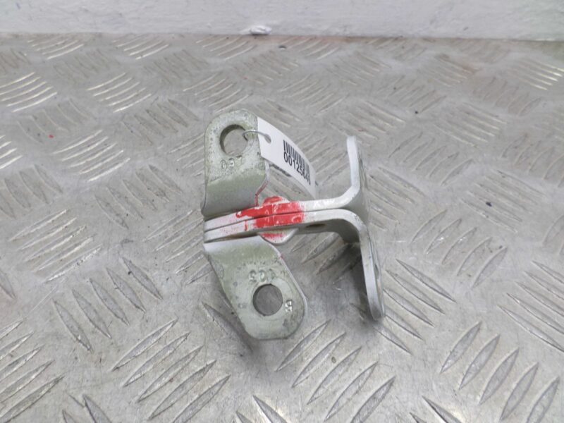 Изображение товара 125646 - 00125646 petlya dveri zadnyaya