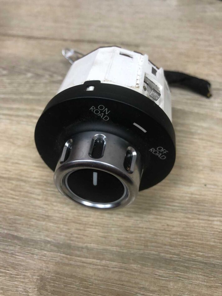 Изображение товара 125650 - 00125650 knopka salona Toyota Corolla Verso