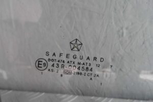 Изображение товара 125698 - 00125698 steklo dveri perednej pravoj 1