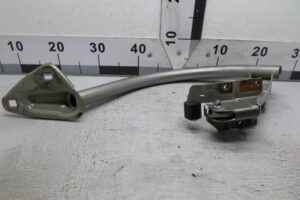 Изображение товара 125710 - 00125710 petlya kryshki bagazhnika Volkswagen Lupo 1