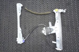 Изображение товара 125752 - 00125752 steklopodemnik perednij pravyj 1