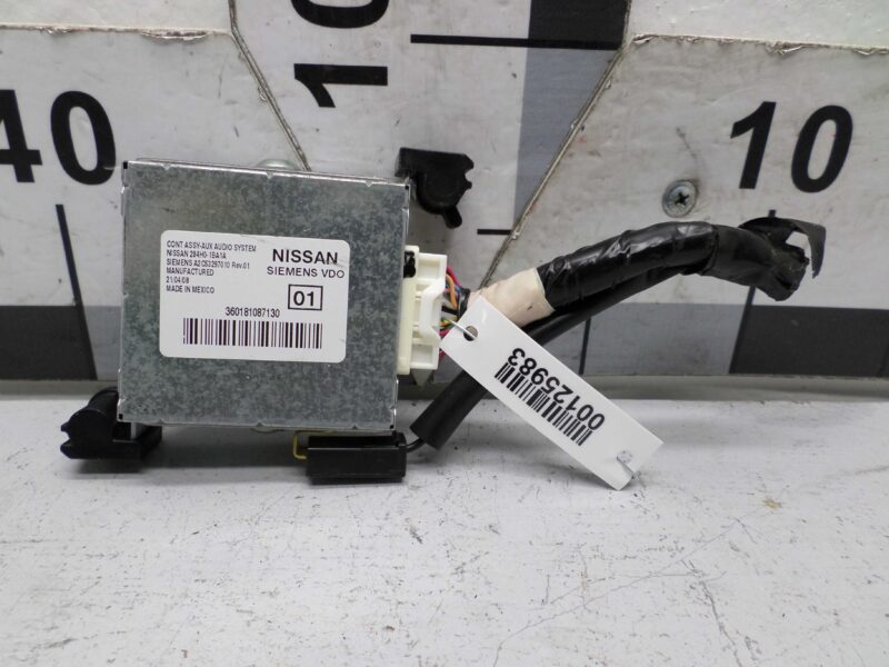 Изображение товара 125983 - 00125983 blok upravleniya audiosistemoj Toyota Hiace