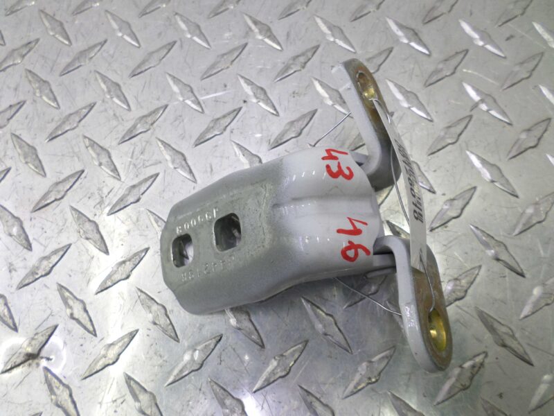 Изображение товара 126010 - 00126010 petlya dveri perednyaya