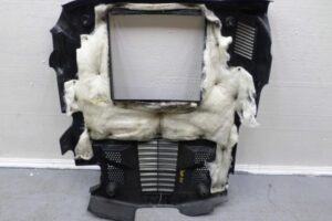 Изображение товара 126105 - 00126105 kryshka dvigatelya dekorativnaya Peugeot 107 1