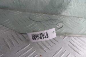 Изображение товара 126143 - 00126143 steklo dveri zadnej pravoj Dodge Nitro 1