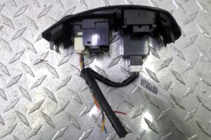 Изображение товара 126251 - 00126251 dzhojstik regulirovki zerkal Peugeot 107 2