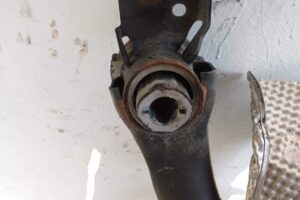 Изображение товара 126373 - 00126373 balka perednyaya Hyundai H1 3