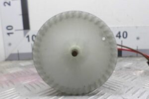 Изображение товара 126454 - 00126454 ventilyator otopitelya (motorchik pechki) Ford Scorpio 1