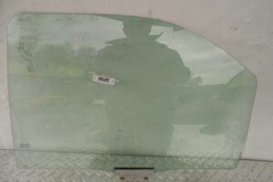 Изображение товара 126534 - 00126534 steklo dveri zadnej levoj 