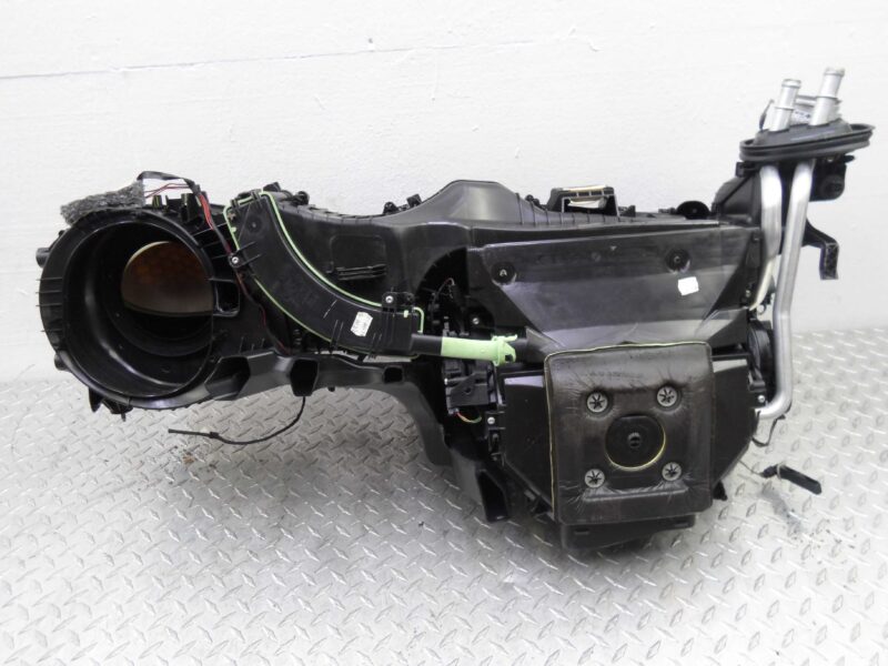 Изображение товара 126678 - 00126678 korpus otopitelya (pechki)