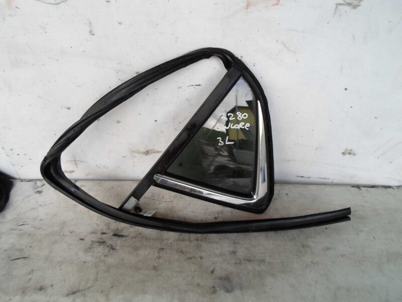 Изображение товара 126755 - 00126755 steklo dveri zadnej levoj