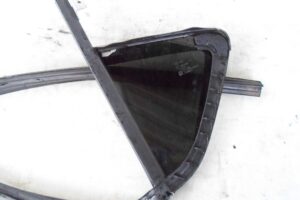 Изображение товара 126755 - 00126755 steklo dveri zadnej levoj 1