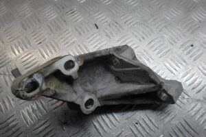 Изображение товара 126788 - 00126788 kronshtejn dvigatelya Skoda Yeti 1