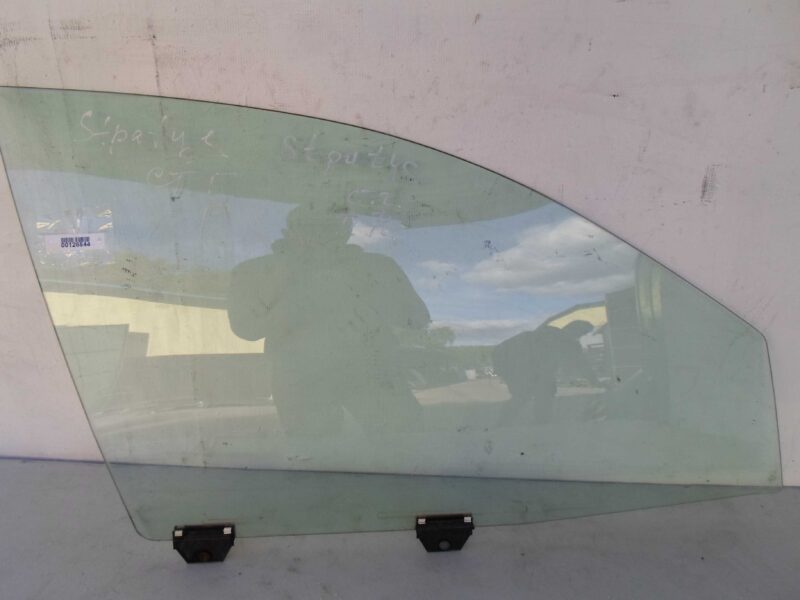 Изображение товара 126844 - 00126844 steklo dveri perednej pravoj Mercedes GLA