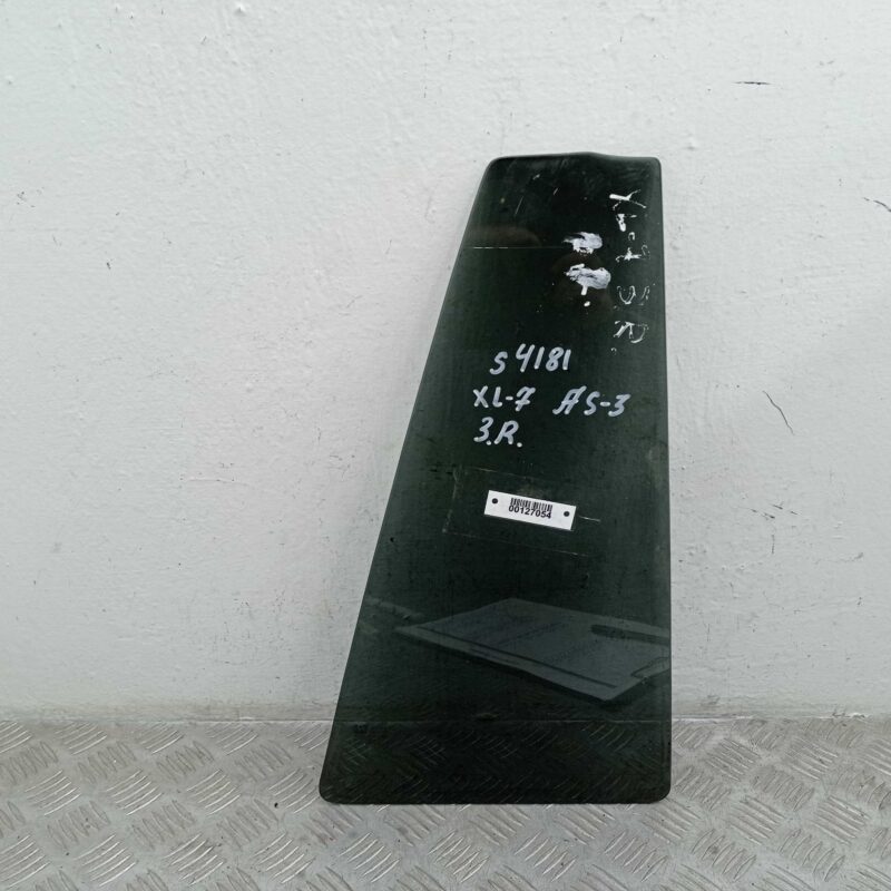 Изображение товара 127054 - 00127054 steklo dveri zadnej pravoj Porsche Macan