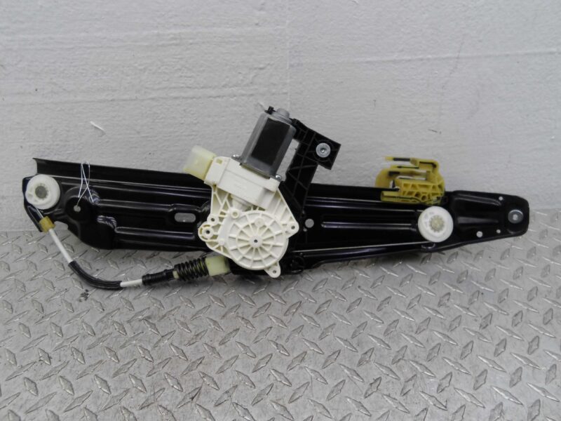 Изображение товара 127180 - 00127180 steklopodemnik zadnij levyj