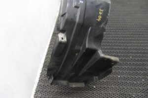 Изображение товара 127193 - 00127193 podkrylok perednij pravyj Porsche Macan 1