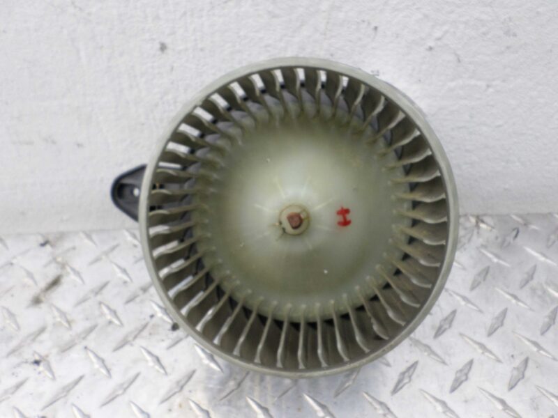Изображение товара 127220 - 00127220 ventilyator otopitelya (motorchik pechki)