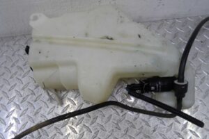 Изображение товара 127266 - 00127266 bachok omyvatelya Pontiac Vibe 1