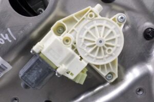 Изображение товара 127267 - 00127267 steklopodemnik zadnij levyj Honda Ridgeline 2