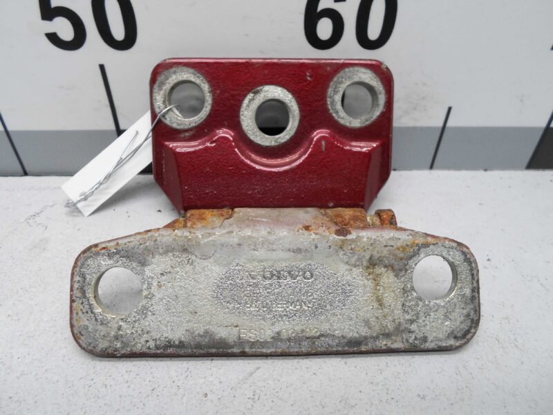 Изображение товара 127271 - 00127271 petlya kryshki bagazhnika Volvo V50