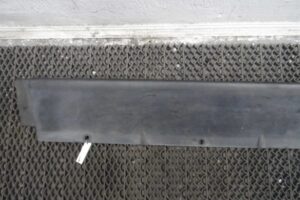 Изображение товара 127298 - 00127298 porog plastikovyj levyj Toyota Venza 2