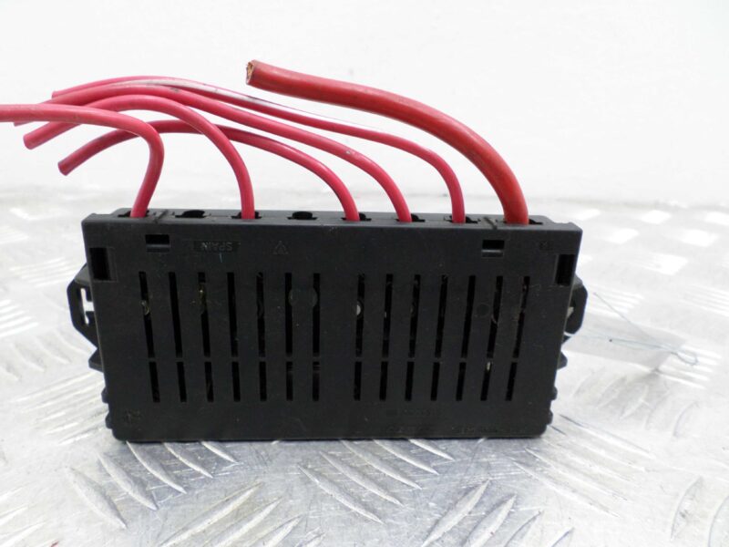 Изображение товара 127478 - 00127478 blok predokhranitelej Volvo V50