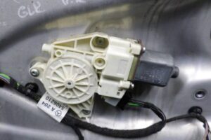 Изображение товара 127496 - 00127496 steklopodemnik perednij pravyj Ford Transit 2