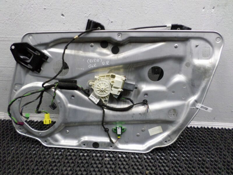 Изображение товара 127496 - 00127496 steklopodemnik perednij pravyj Ford Transit