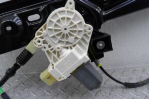 Изображение товара 127574 - 00127574 steklopodemnik perednij pravyj 2