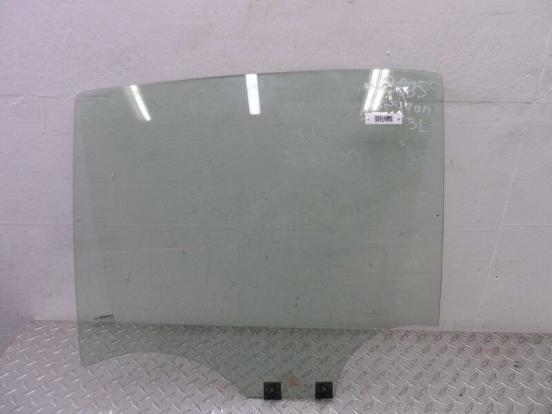 Изображение товара 127818 - 00127818 steklo dveri zadnej levoj