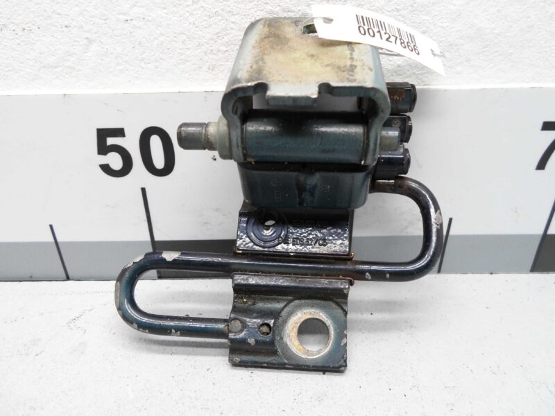 Изображение товара 127866 - 00127866 petlya dveri perednyaya