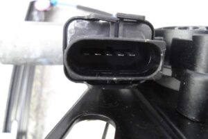 Изображение товара 127957 - 00127957 steklopodemnik perednij pravyj 3