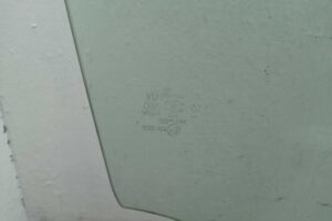 Изображение товара 127966 - 00127966 steklo dveri perednej pravoj Peugeot 4007 2