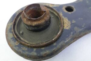 Изображение товара 128018 - 00128018 rychag perednij pravyj nizhnij SAAB 900 1