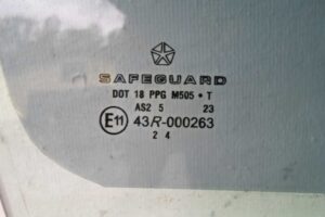 Изображение товара 128619 - 00128619 steklo dveri perednej pravoj 1