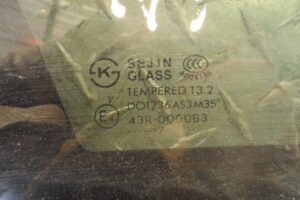 Изображение товара 128719 - 00128719 steklo kuzovnoe levoe Opel Omega 1