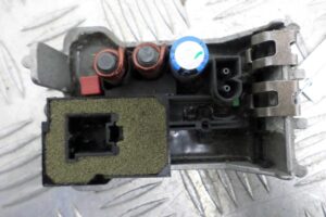 Изображение товара 128881 - 00128881 rezistor otopitelya Ford Fiesta 1