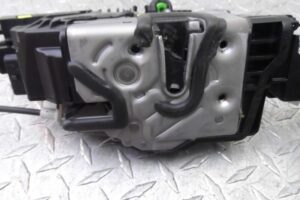 Изображение товара 128929 - 00128929 zamok dveri zadnej pravoj Ford Mondeo 3