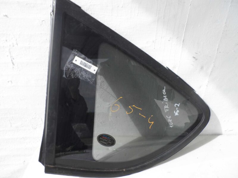 Изображение товара 129018 - 00129018 steklo dveri perednej pravoj Peugeot 306