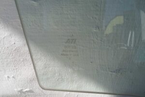 Изображение товара 129137 - 00129137 steklo dveri perednej pravoj Dodge Caravan 2