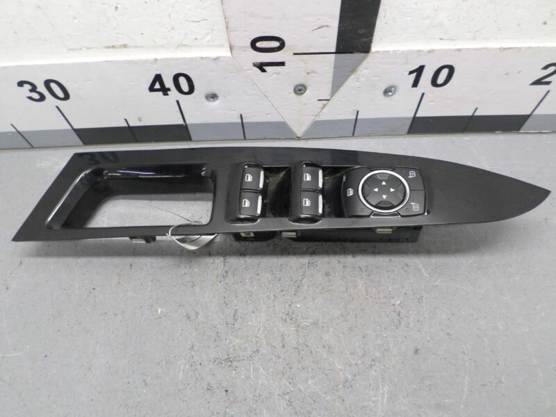 Изображение товара 129445 - 00129445 knopka steklopodemnika Chevrolet Aveo