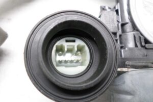 Изображение товара 129515 - 00129515 steklopodemnik zadnij pravyj Subaru Legacy 3