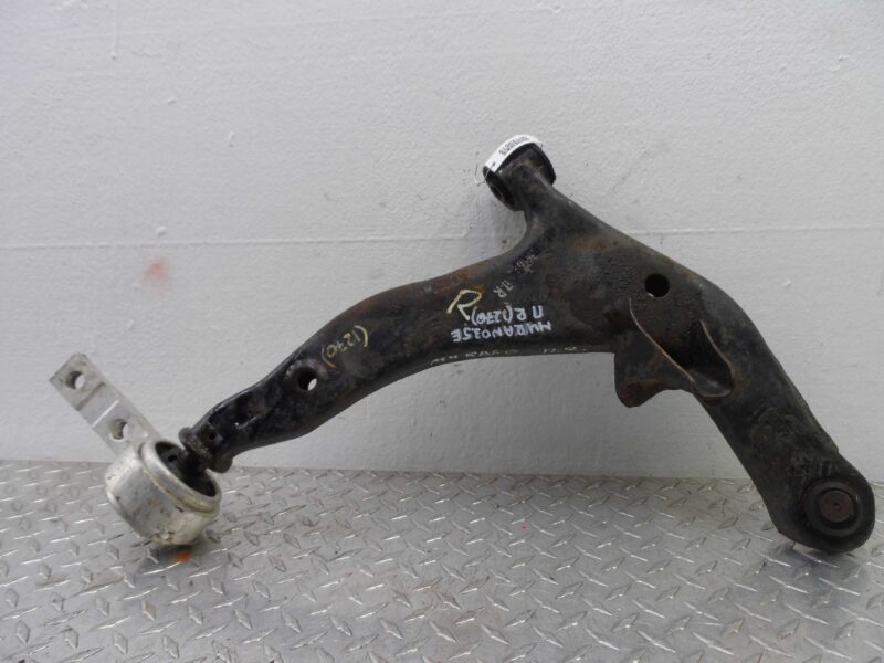 Изображение товара 129619 - 00129619 rychag perednij pravyj nizhnij Lexus RX