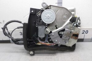 Изображение товара 129780 - 00129780 zamok dveri zadnej levoj