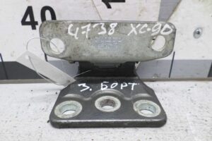 Изображение товара 129837 - 00129837 petlya kryshki bagazhnika Volvo V50 2