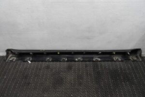 Изображение товара 130113 - 00130113 porog plastikovyj pravyj Pontiac Vibe 2