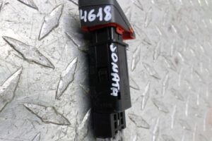 Изображение товара 130129 - 00130129 knopka avarijnoj signalizatsii 2
