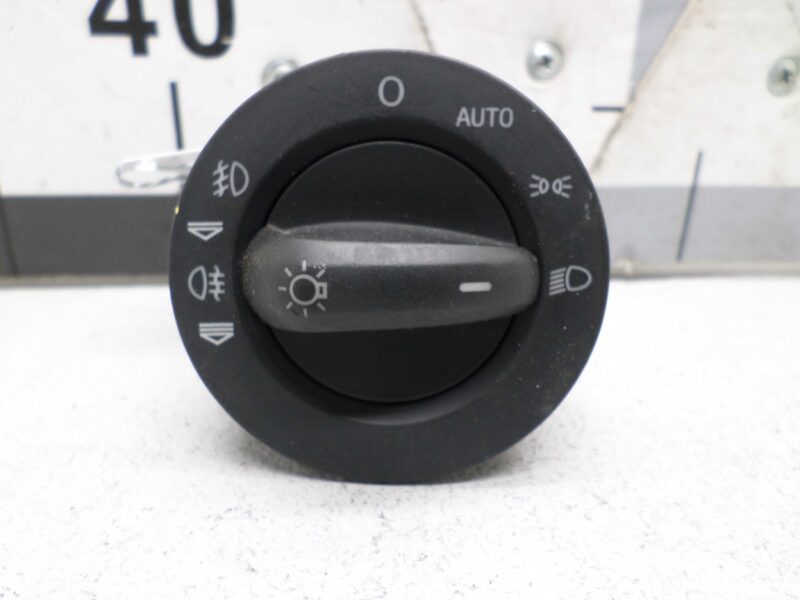 Изображение товара 130596 - 00130596 pereklyuchatel sveta